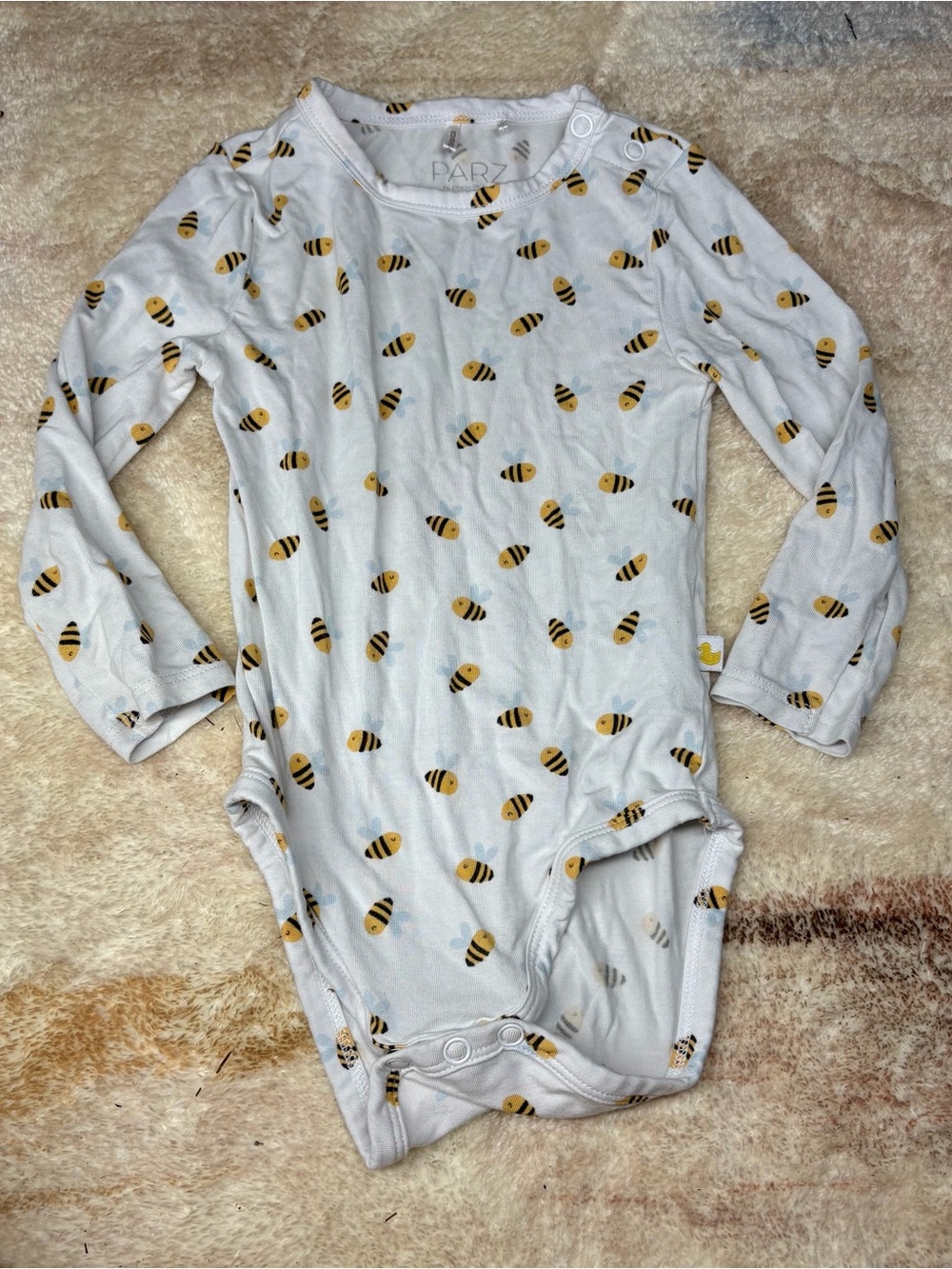 PARZ BY POSH PEANUT WHITE BUMBLE BEE ONESIE size 12/18 months
